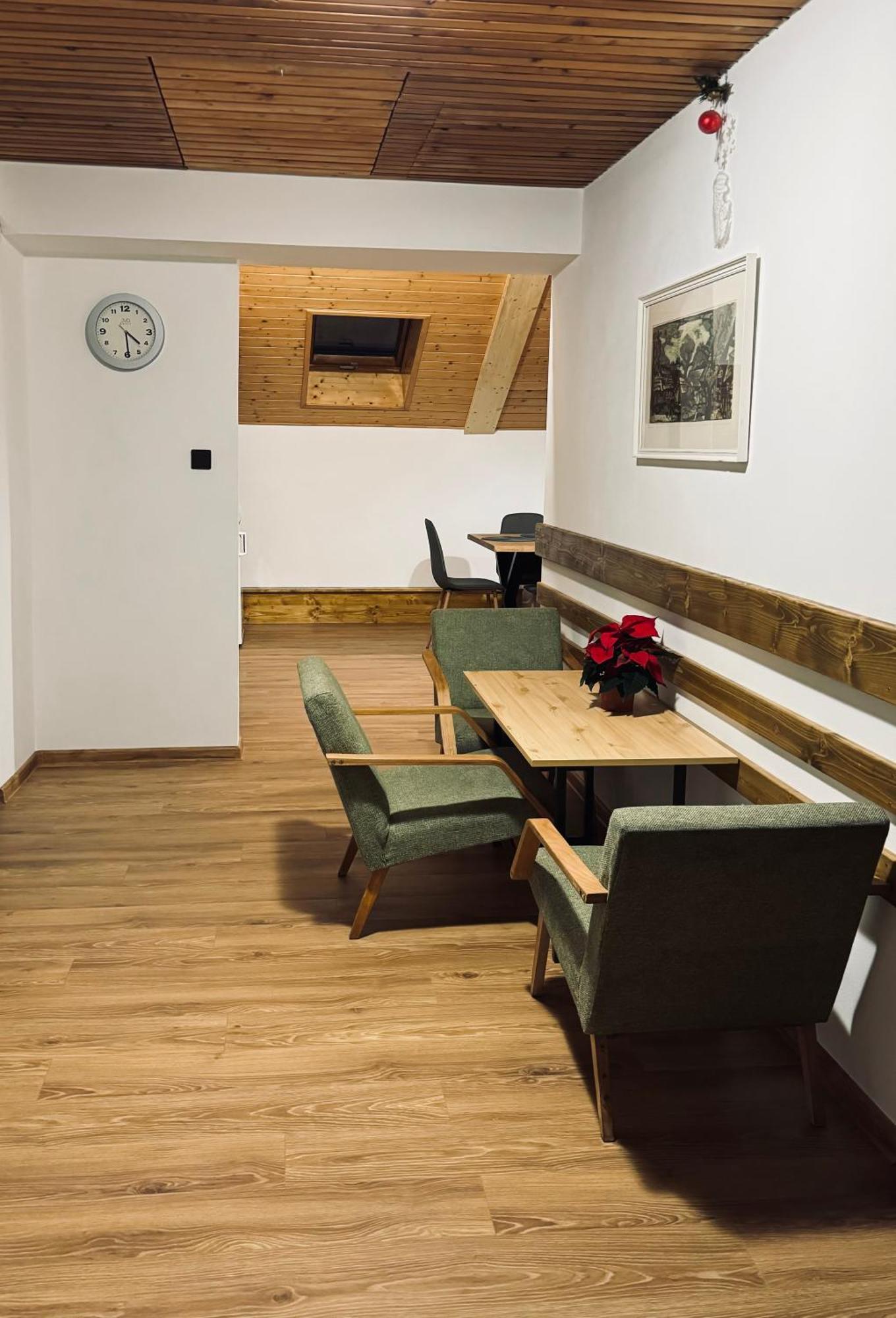 Penzion Familia Antol Liptovský Mikuláš Exteriör bild