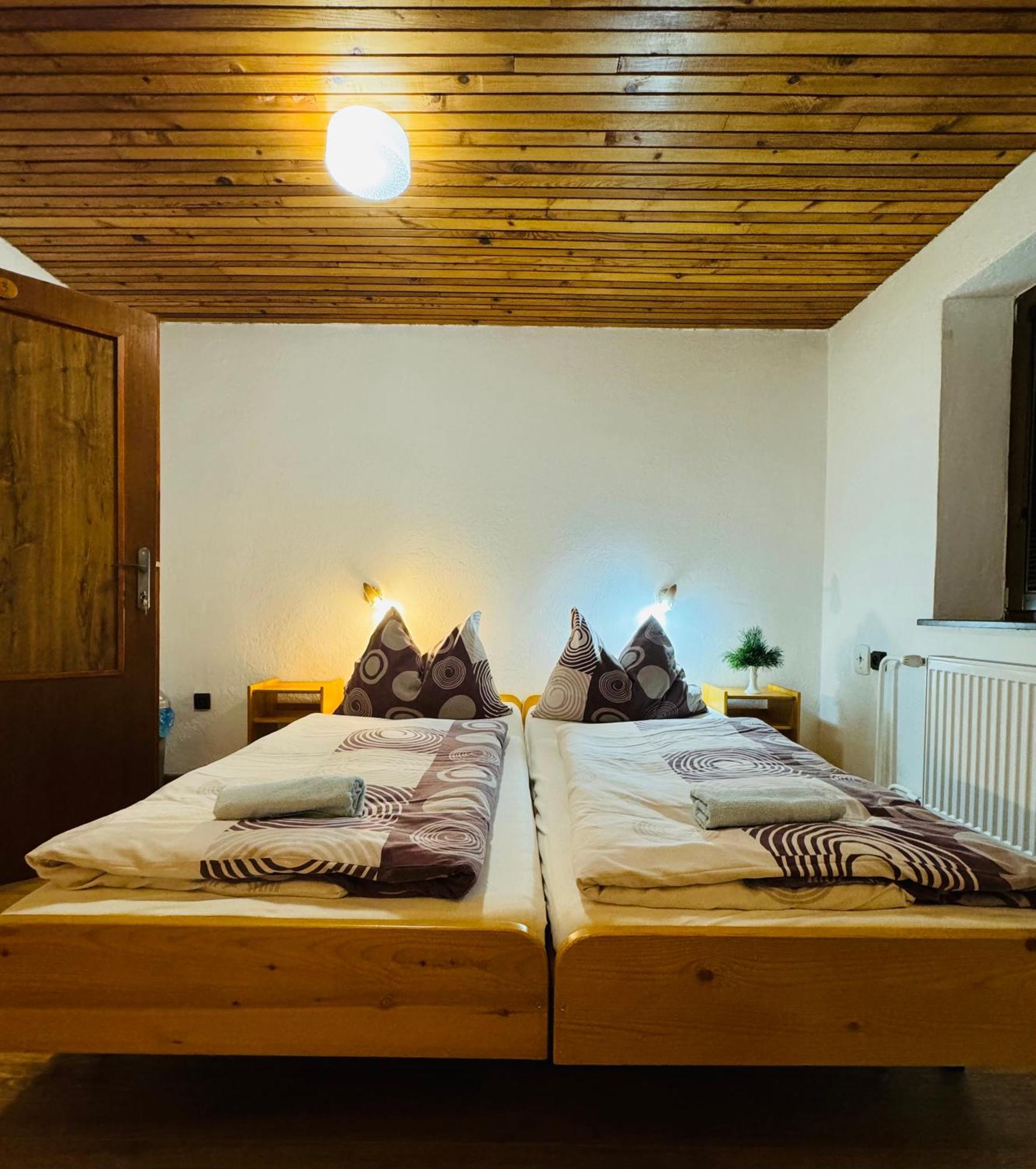 Penzion Familia Antol Liptovský Mikuláš Exteriör bild