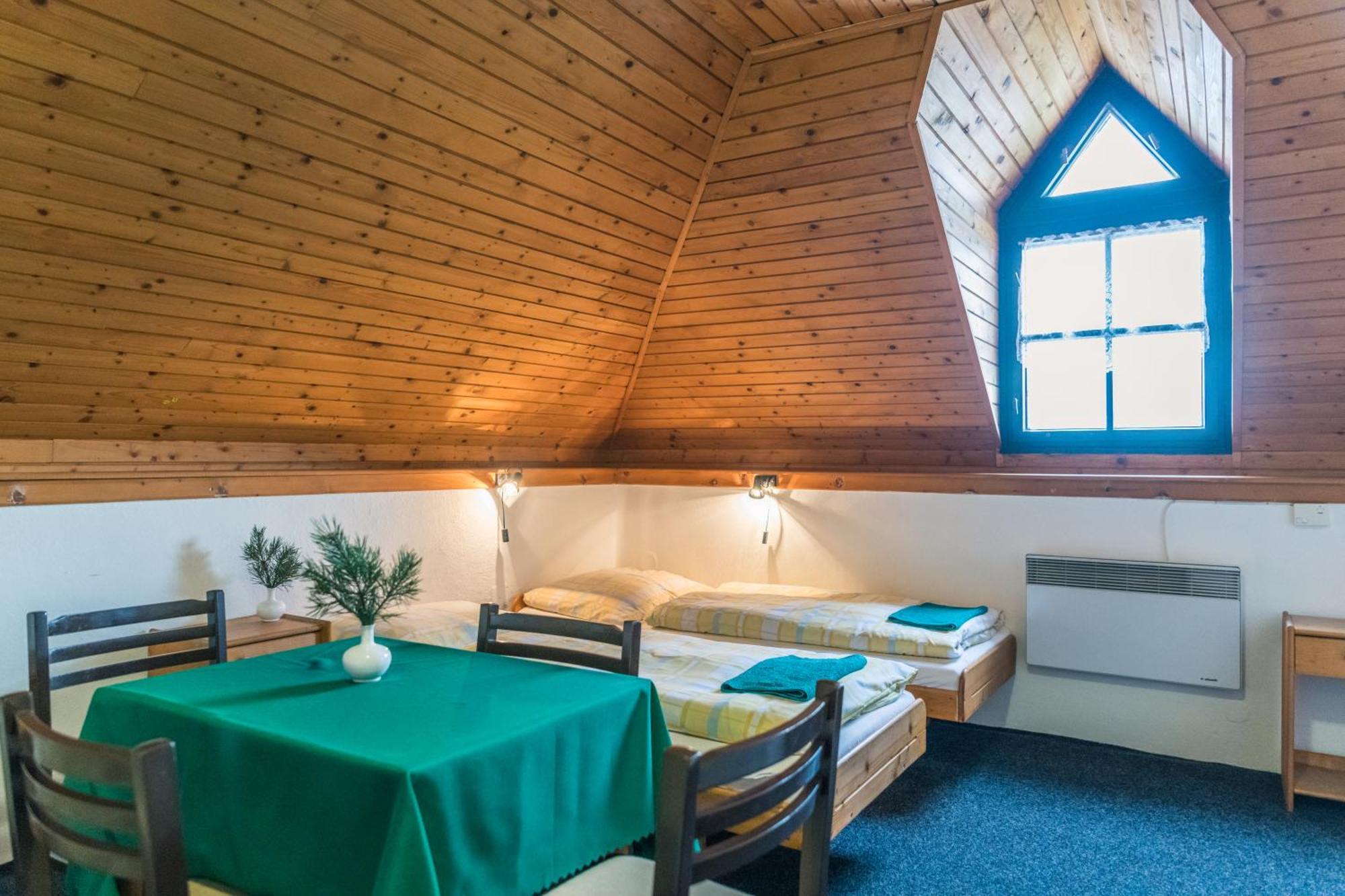 Penzion Familia Antol Liptovský Mikuláš Exteriör bild