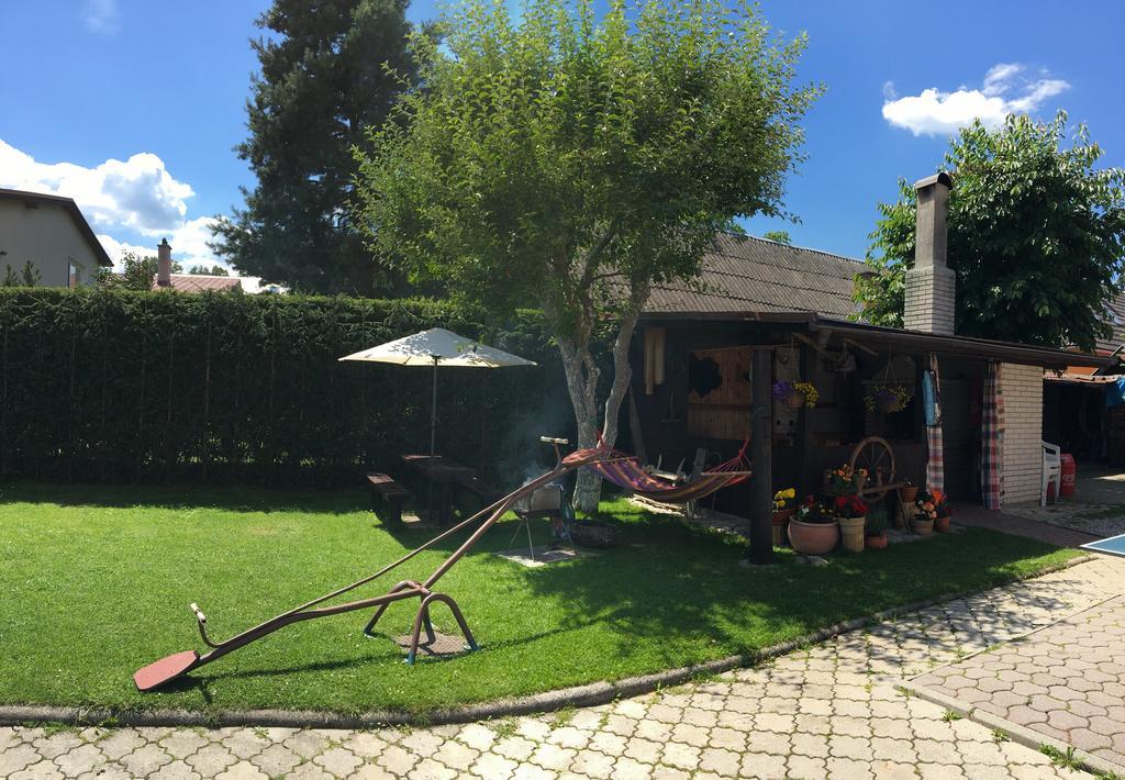 Penzion Familia Antol Liptovský Mikuláš Exteriör bild